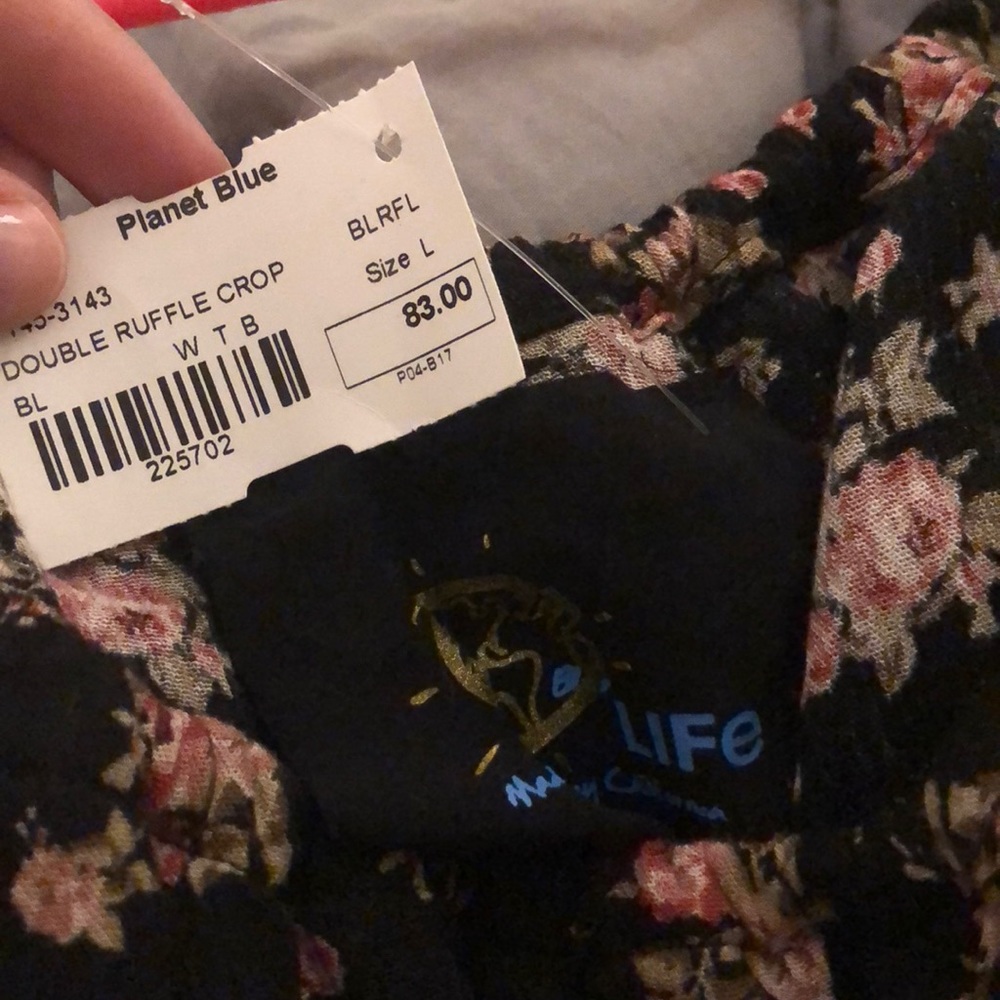 NWT Planet Blue Double Ruffle Crop - Picture 3 of 5